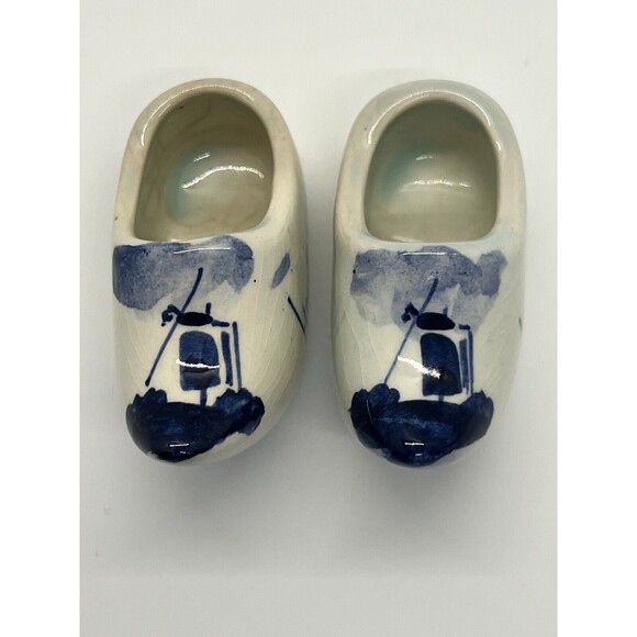 Vintage Pair of Delft Blue Holland Miniature Shoes Clogs Hand Painted Windmill - Picture 5 of 16